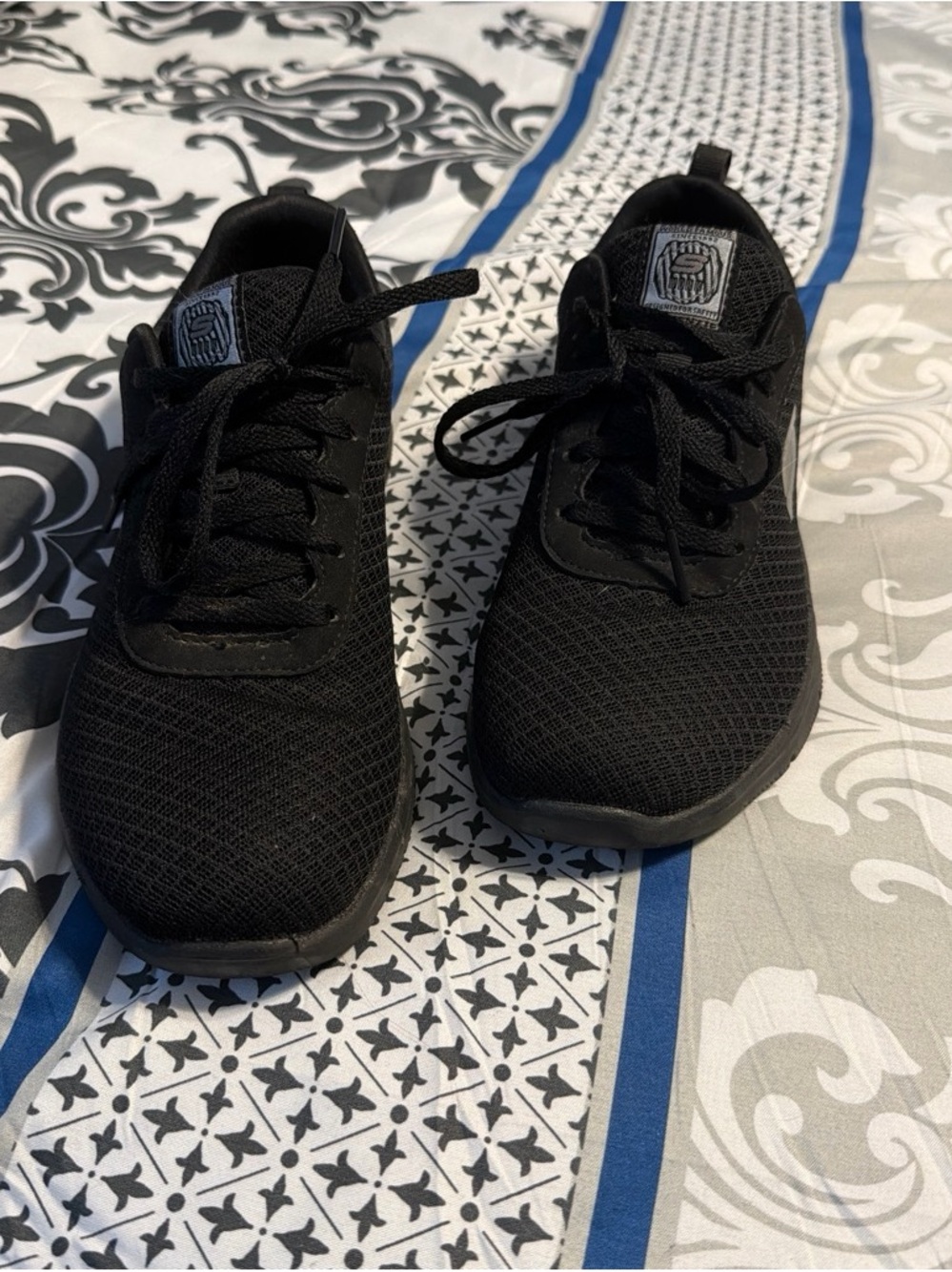 Black Athletic Sneakers - Lightweight Comfort